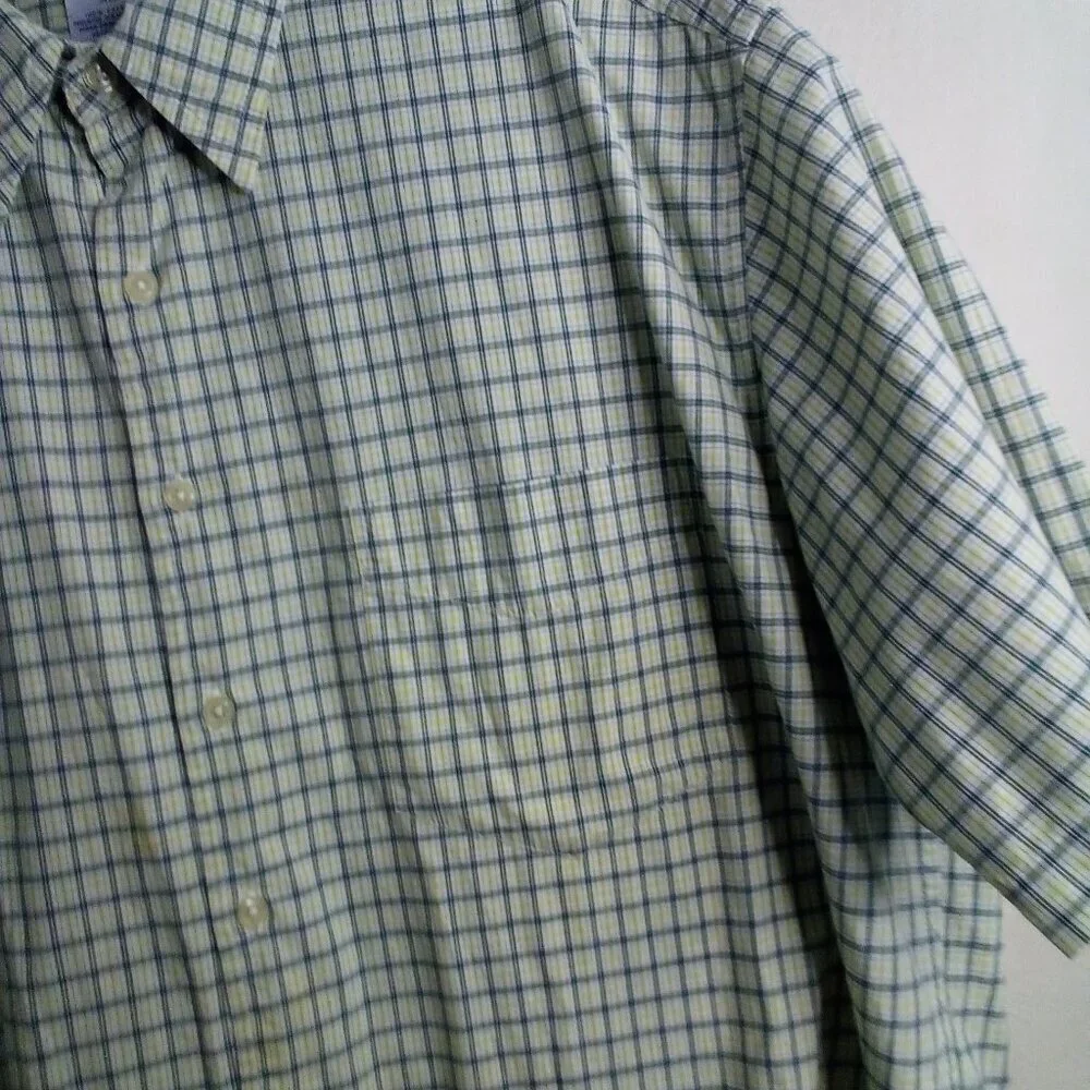 Old Navy Shirt Men XL Short Sleeve Button Up Plaid Casual Green